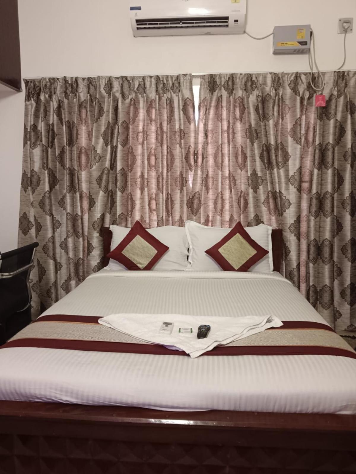 Iris Comfort Inn Chennai Eksteriør bilde