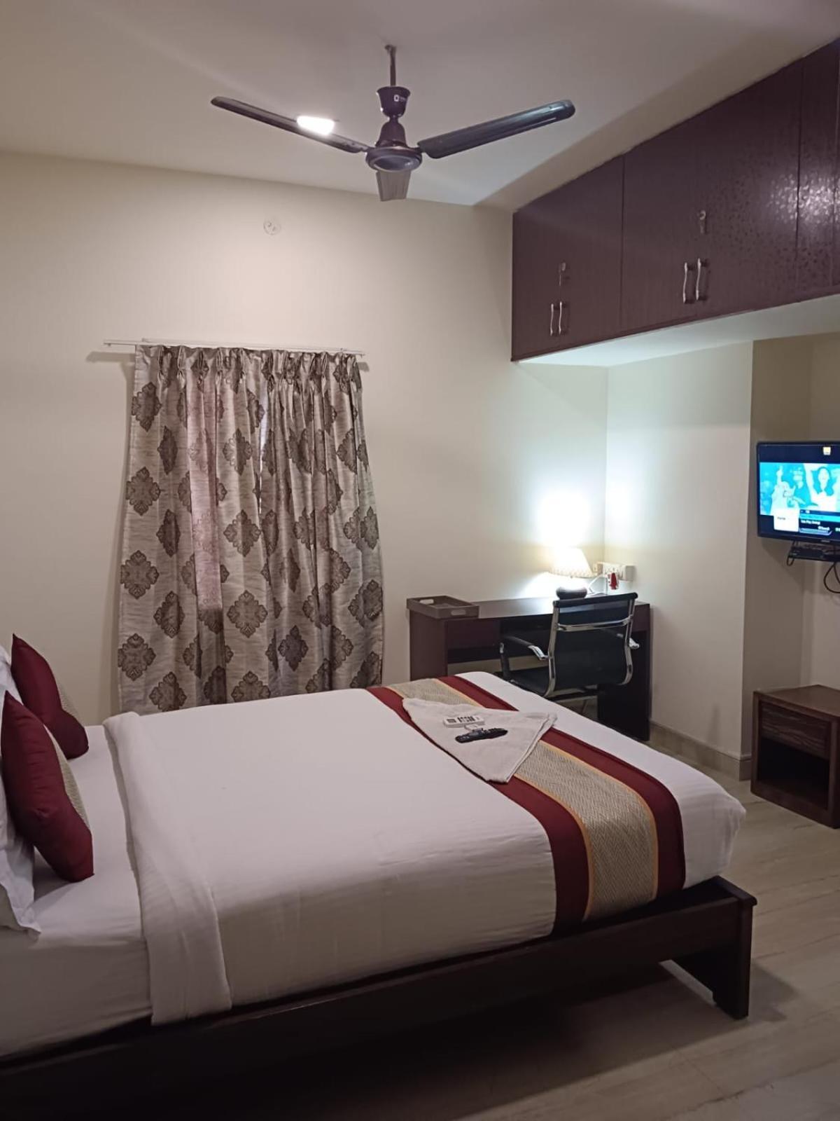 Iris Comfort Inn Chennai Eksteriør bilde