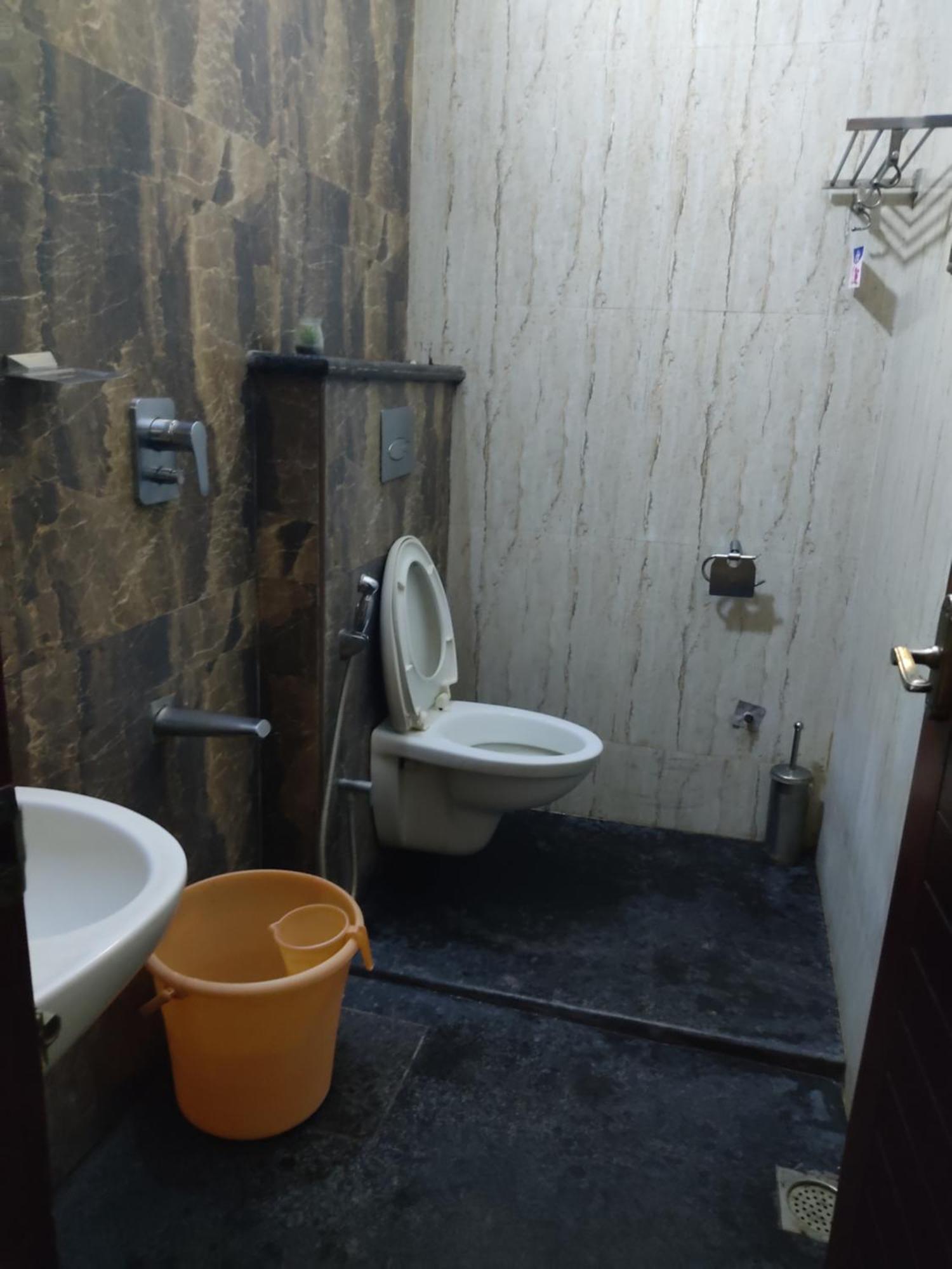 Iris Comfort Inn Chennai Eksteriør bilde