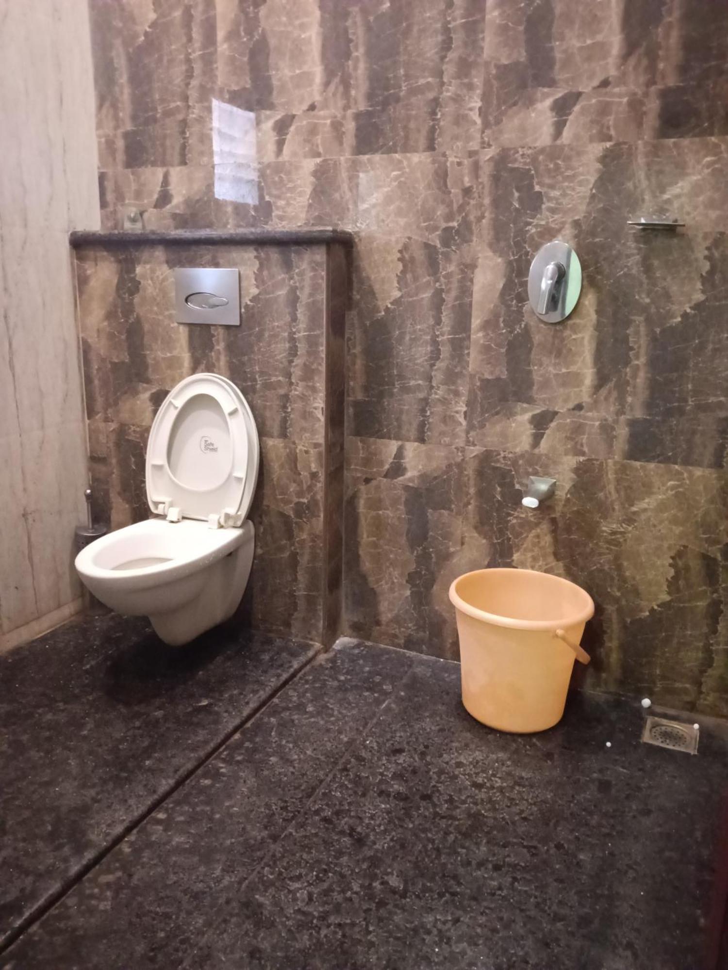Iris Comfort Inn Chennai Eksteriør bilde