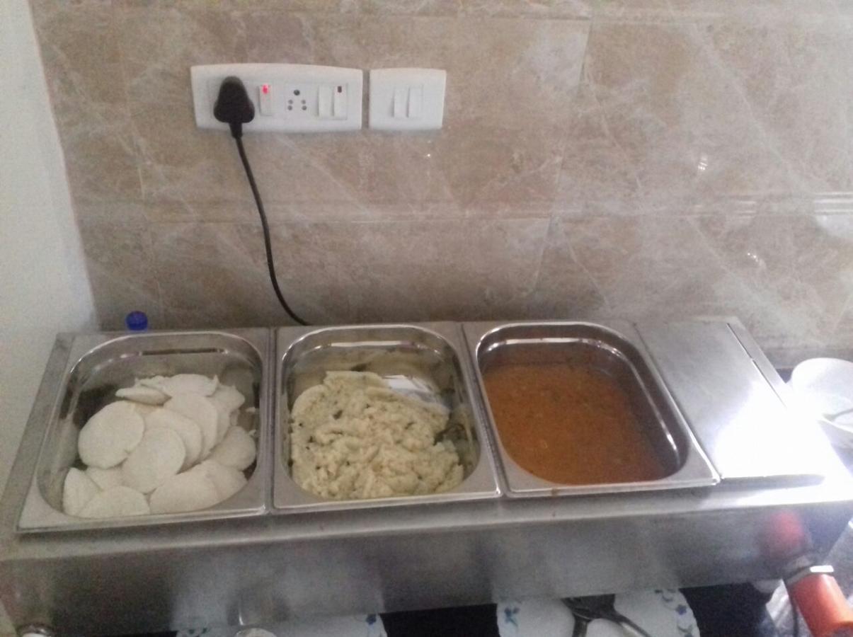 Iris Comfort Inn Chennai Eksteriør bilde